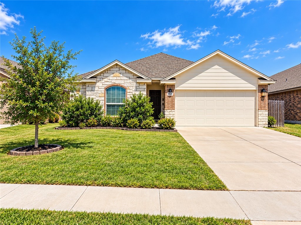 9542 English Oak Dr Property Photo 1