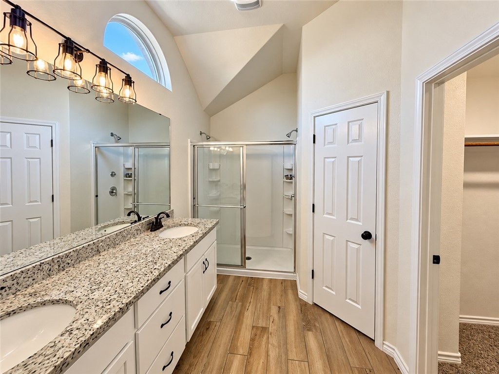 9542 English Oak Dr Property Photo 10