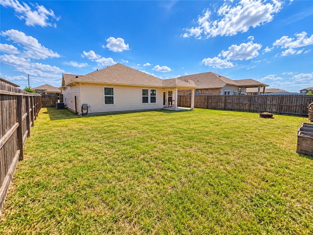 9542 English Oak Dr Property Photo 12