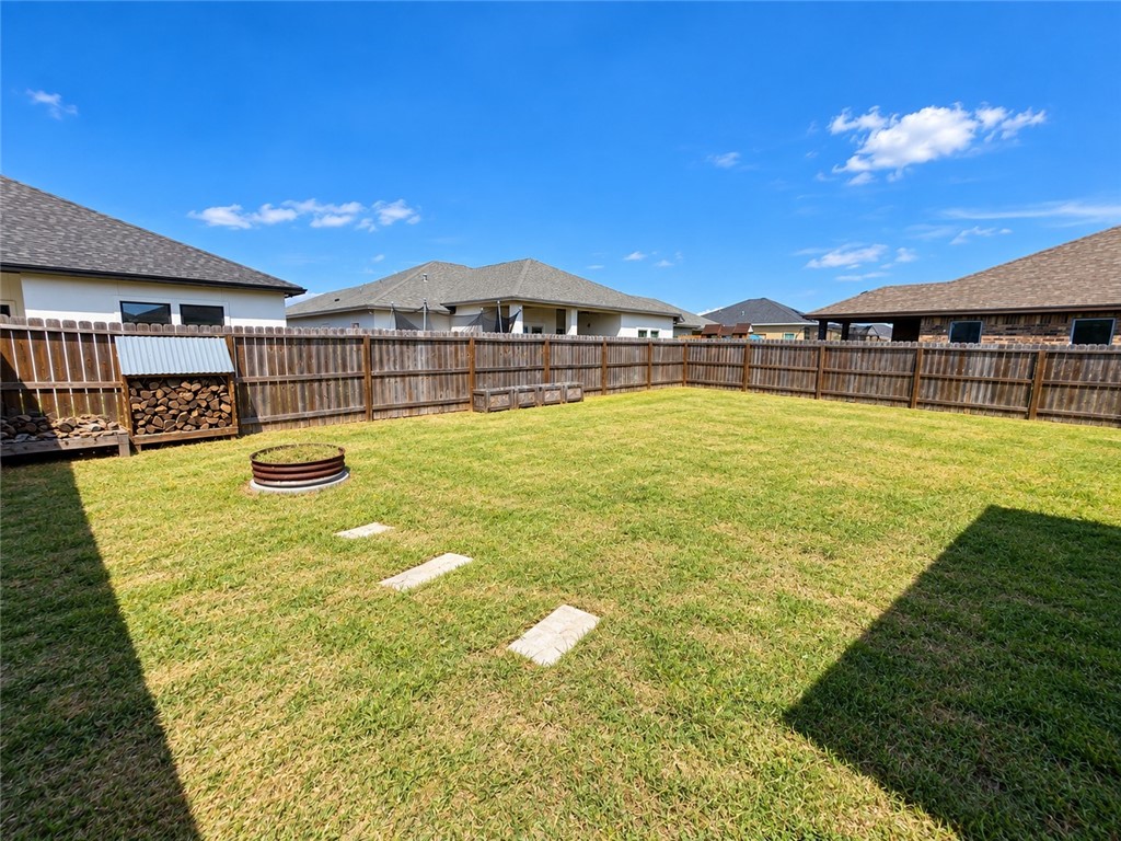 9542 English Oak Dr Property Photo 13