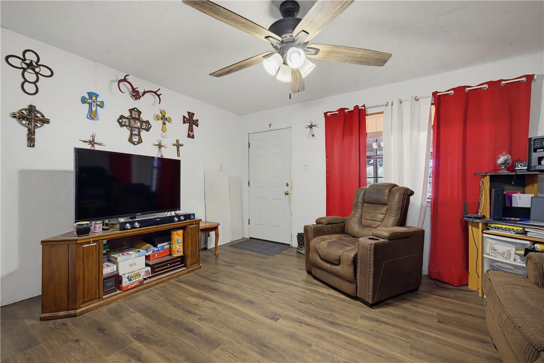235 N County Road 1050 Property Photo 11