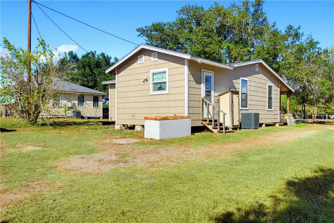 235 N County Road 1050 Property Photo 15