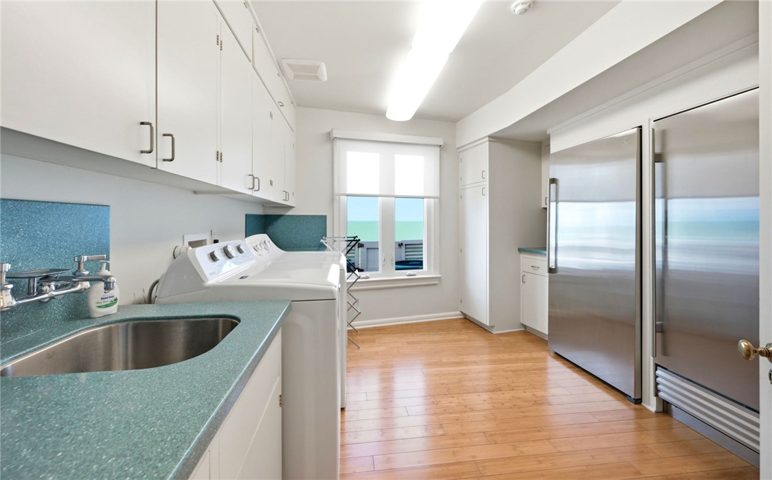 4002 Ocean Dr Property Photo 42