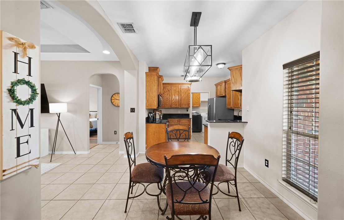 3105 Masterson Dr Property Photo 5