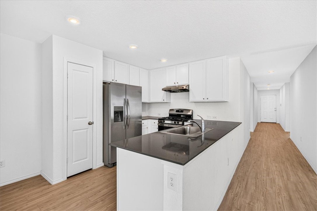 2722 Winterfell St Property Photo 4