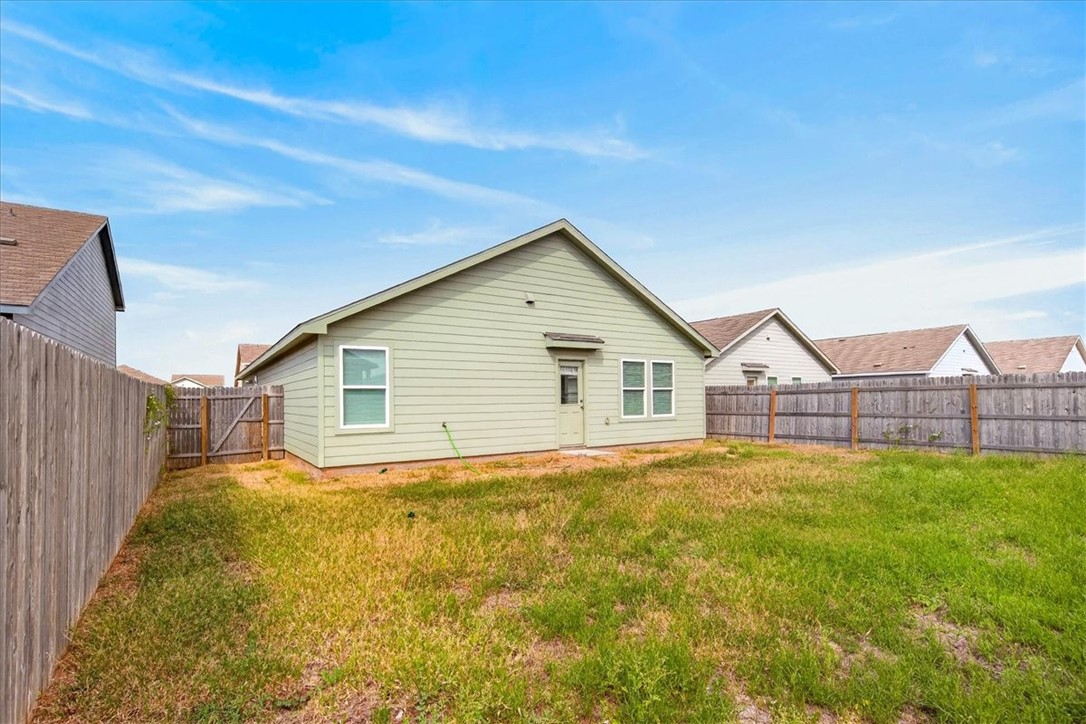 2722 Winterfell St Property Photo 6