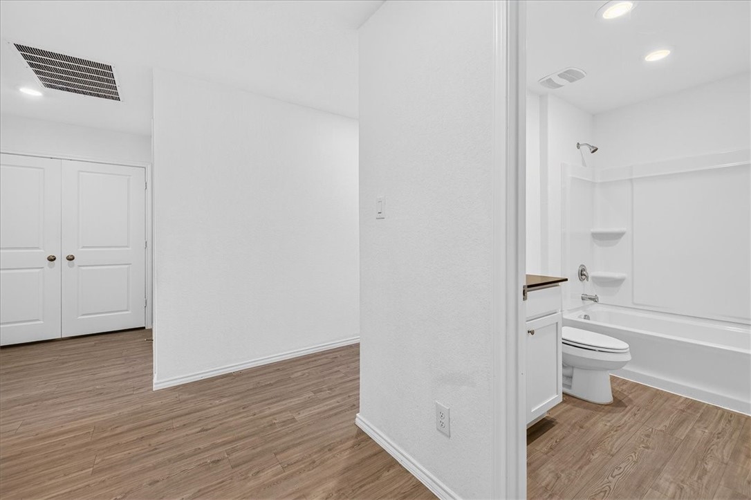 2722 Winterfell St Property Photo 34