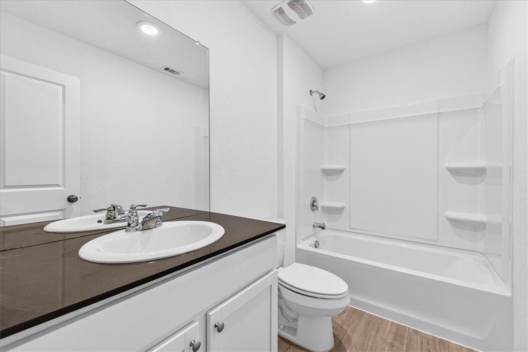 2722 Winterfell St Property Photo 35