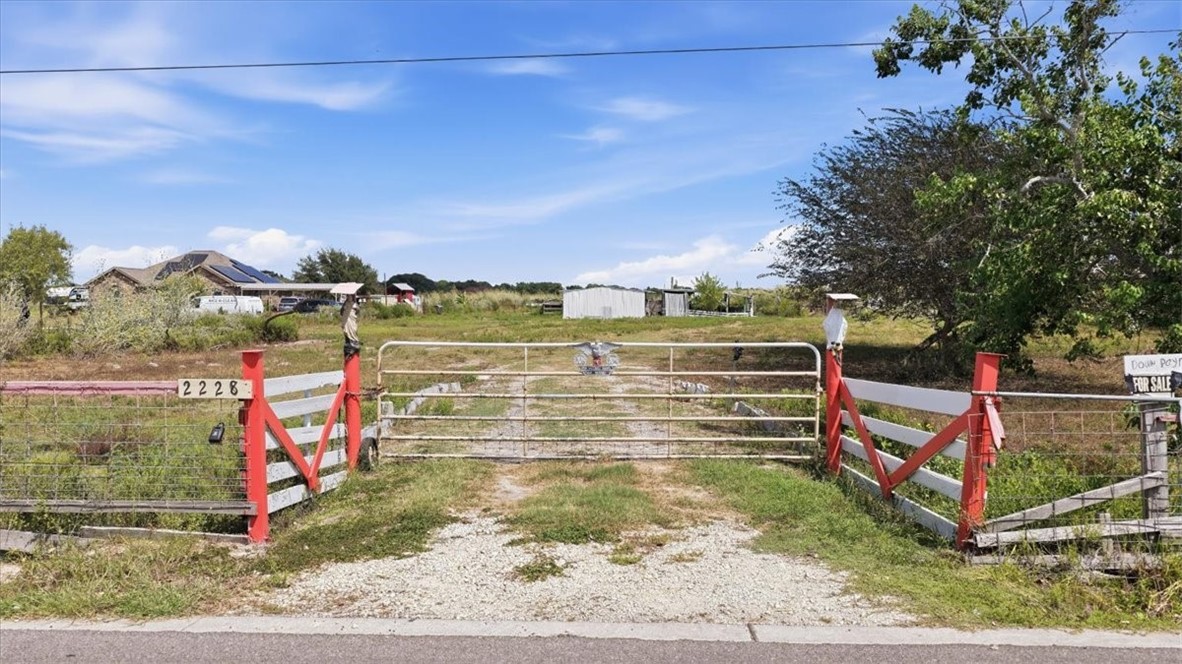 2228 Kenny Property Photo 1