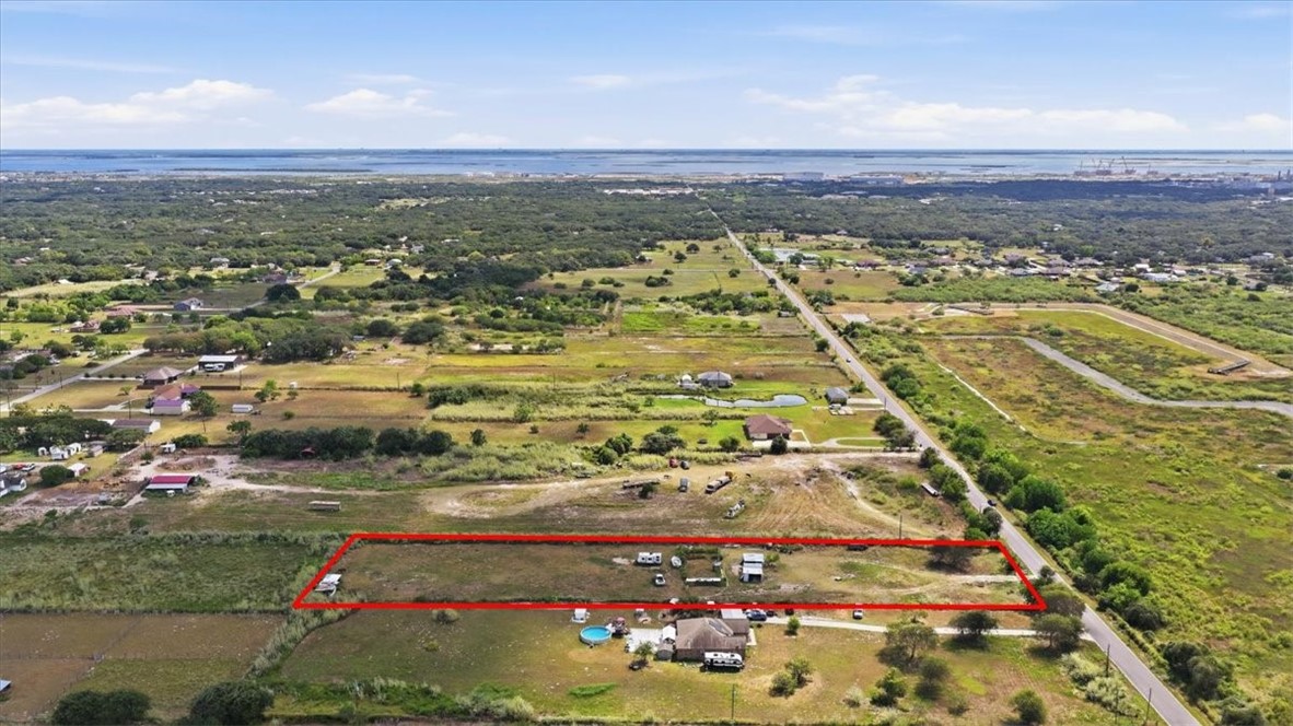 2228 Kenny Property Photo 4