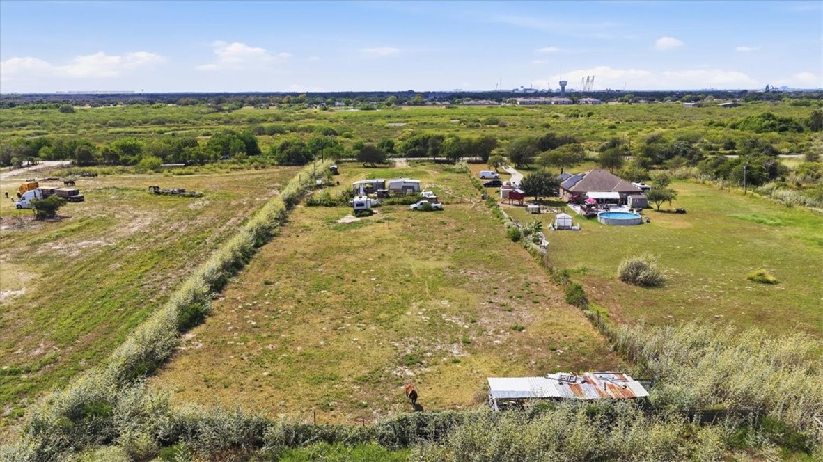 2228 Kenny Property Photo 10