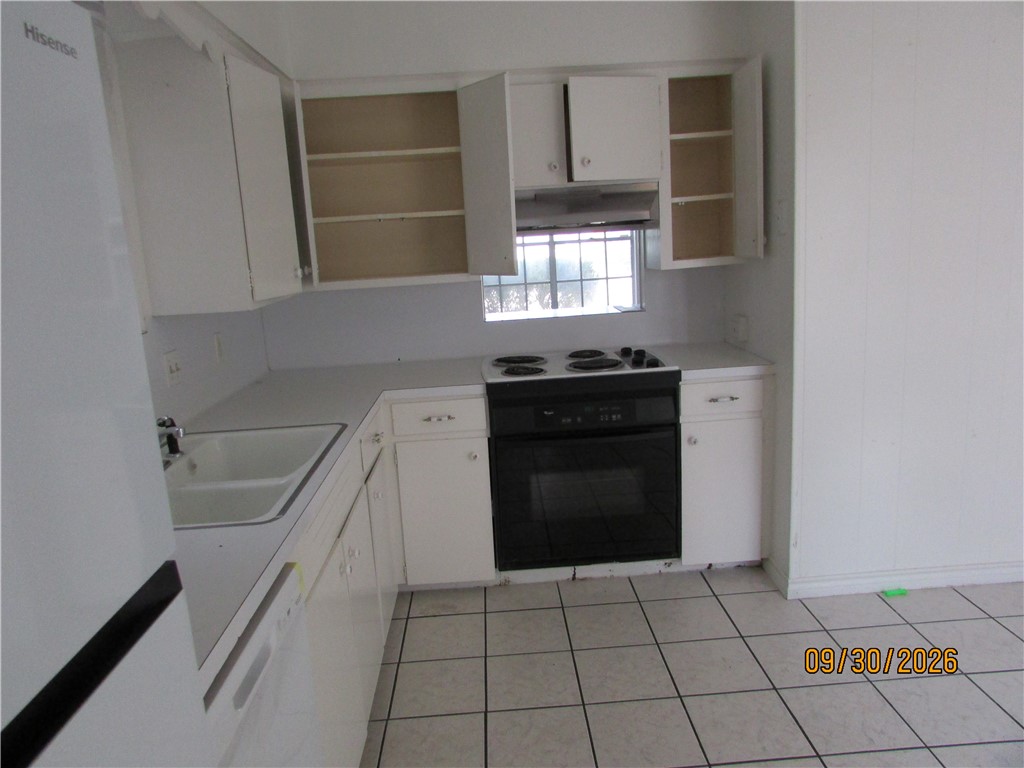 483194 Property Photo 5