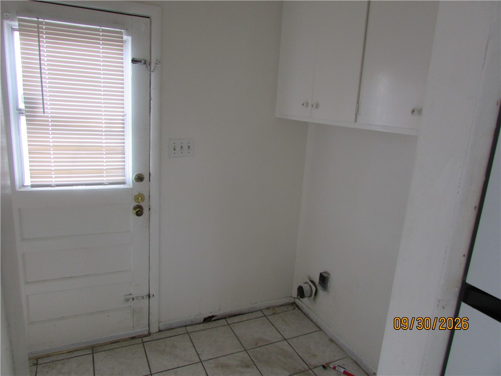483194 Property Photo 6