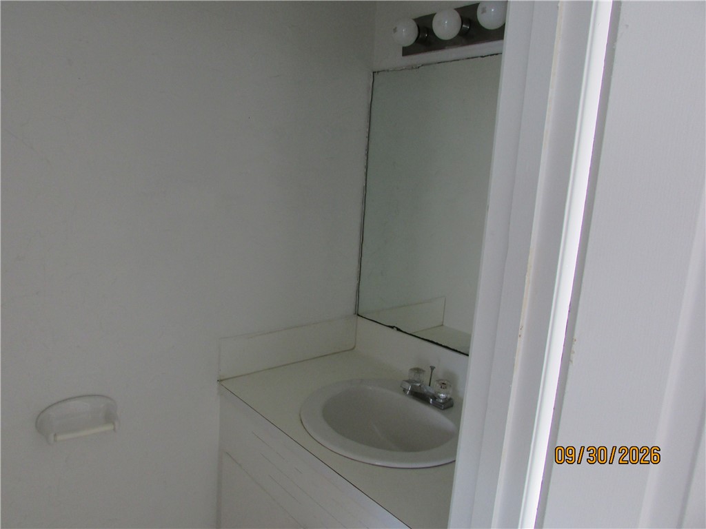 483194 Property Photo 9