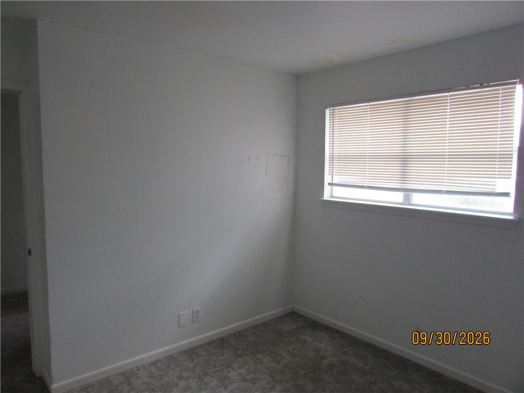 483194 Property Photo 13