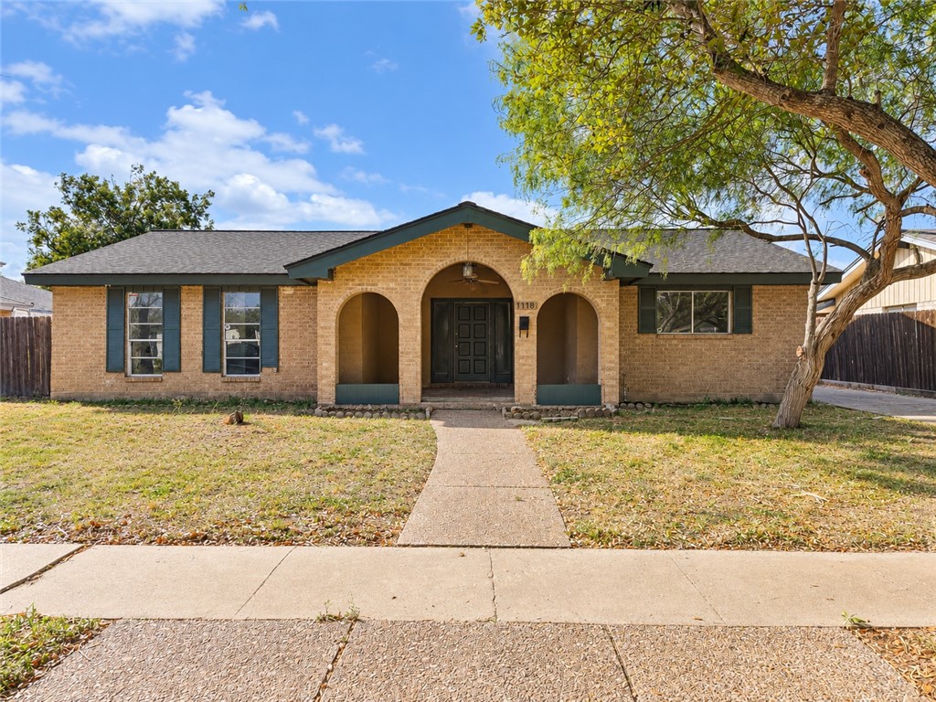 1118 Alexandria Dr Property Photo 1
