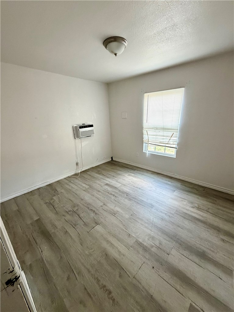 1220 Kansas St Property Photo 6