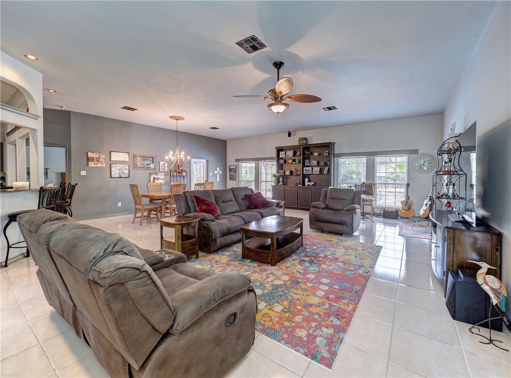 14405 Aquarius St Property Photo 4