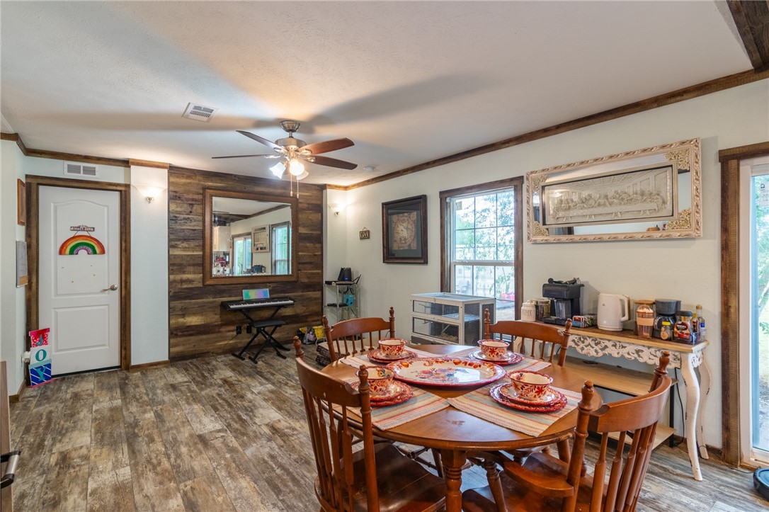 245 County Road 1341 Property Photo 10