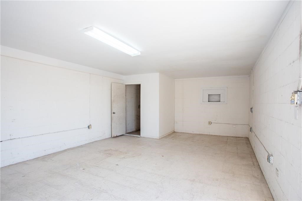 3013 Agnes St Property Photo 2