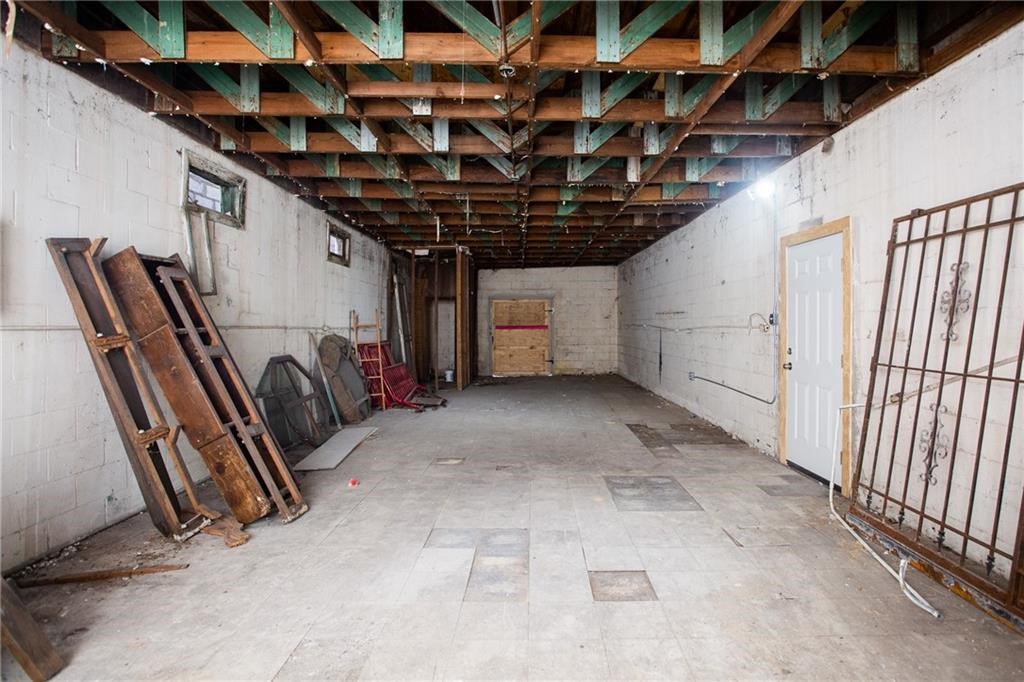 3013 Agnes St Property Photo 3