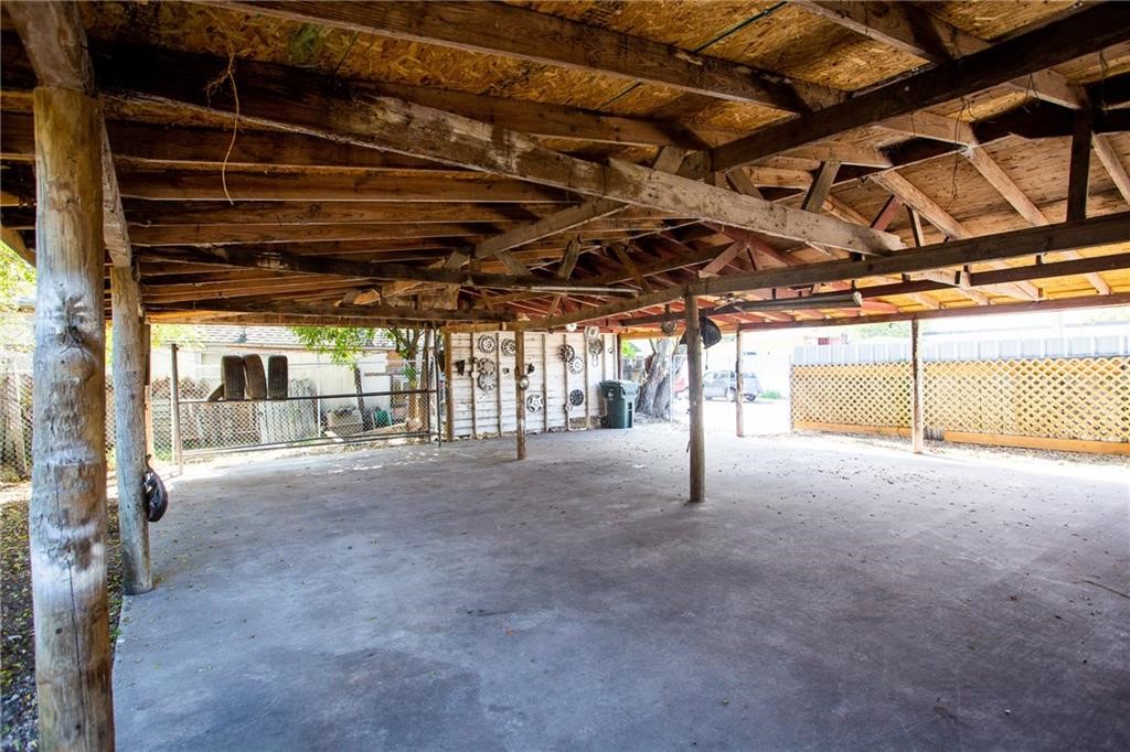 3013 Agnes St Property Photo 5