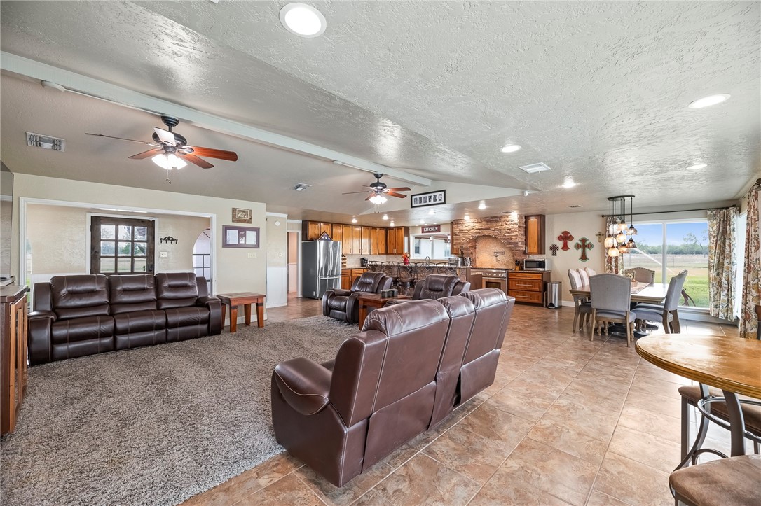 199 Cr 376 Property Photo 12