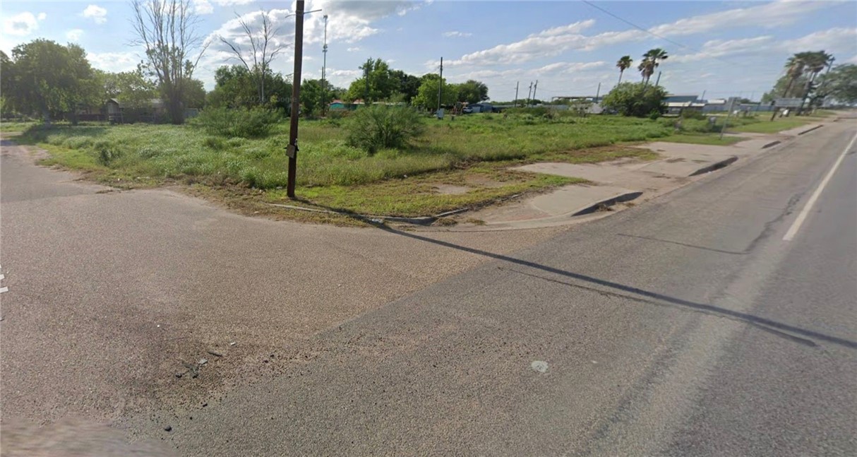 483227 Property Photo 2