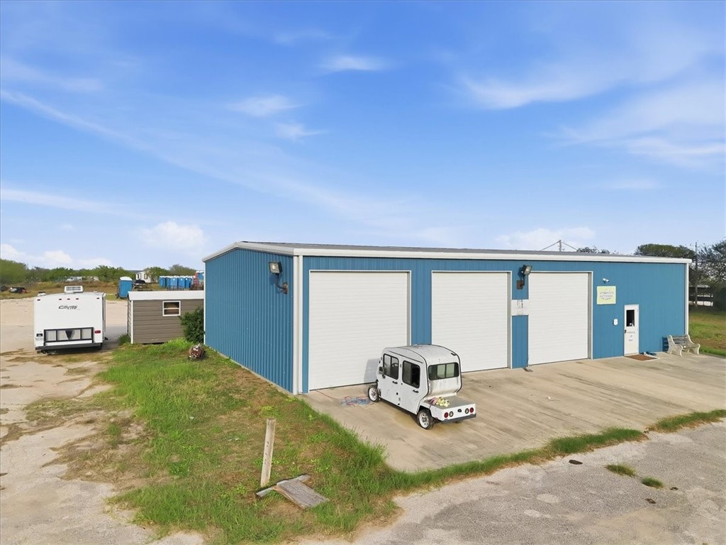 3128 Highway 281 Property Photo 2