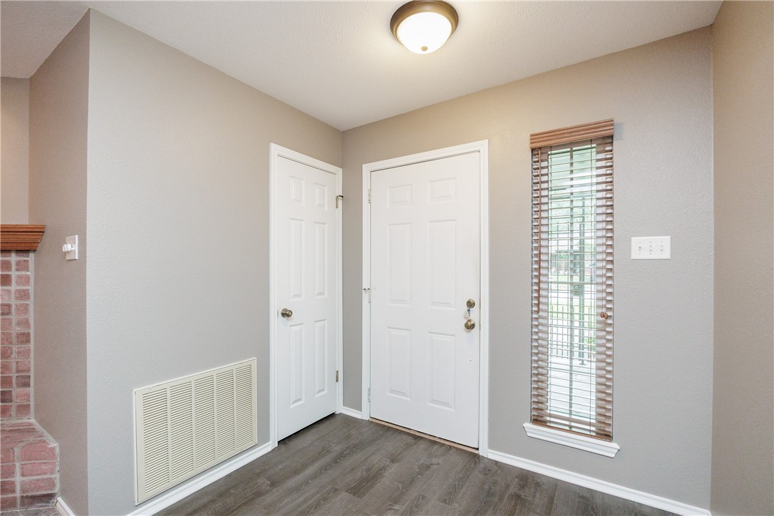 4205 Rapids Dr Property Photo 5