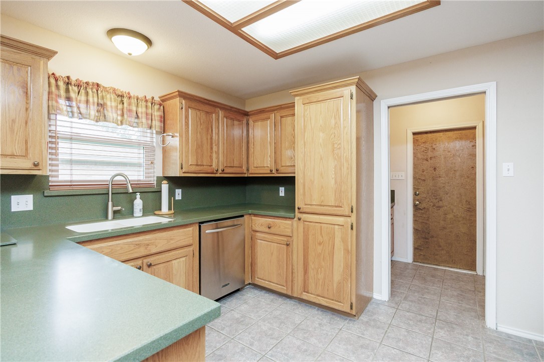 4205 Rapids Dr Property Photo 12