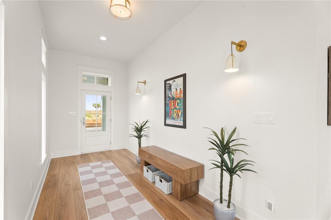 649 Sunset Ave Property Photo 4
