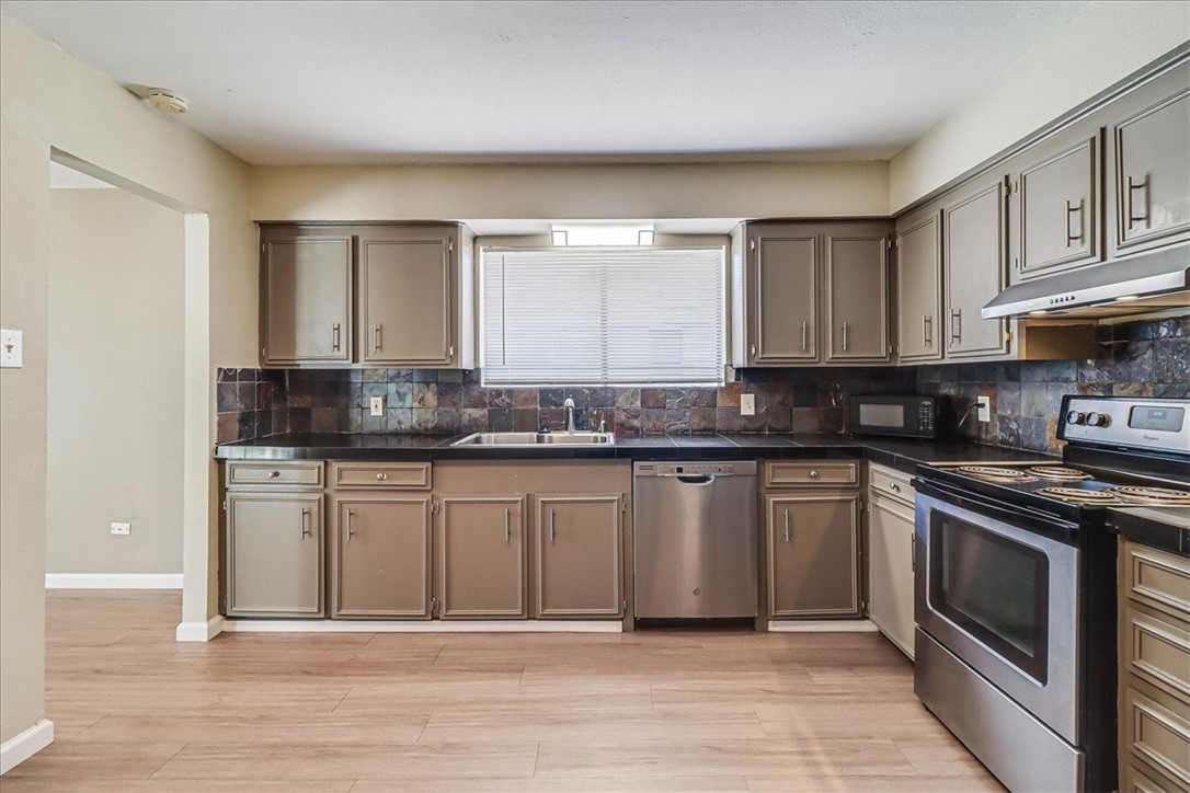 4929 Dusty Dawn Property Photo 17