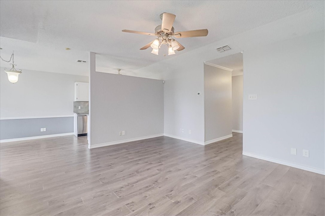7209 Windy Ridge Dr Property Photo 8