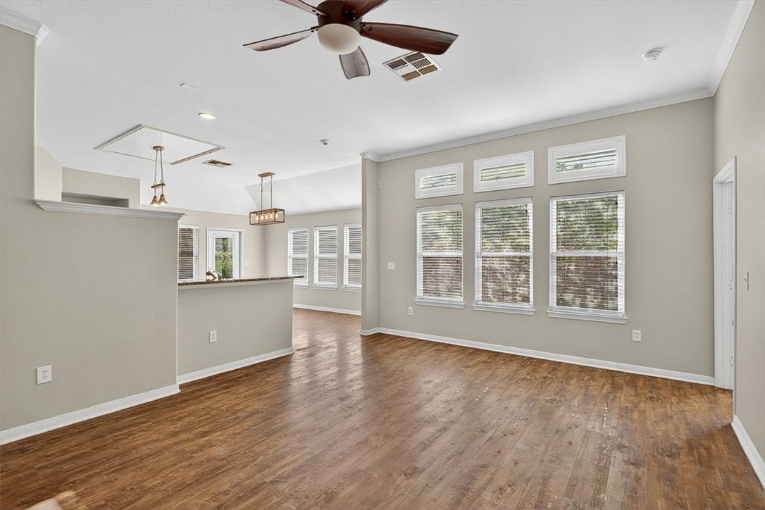 7506 Exeter Property Photo 5