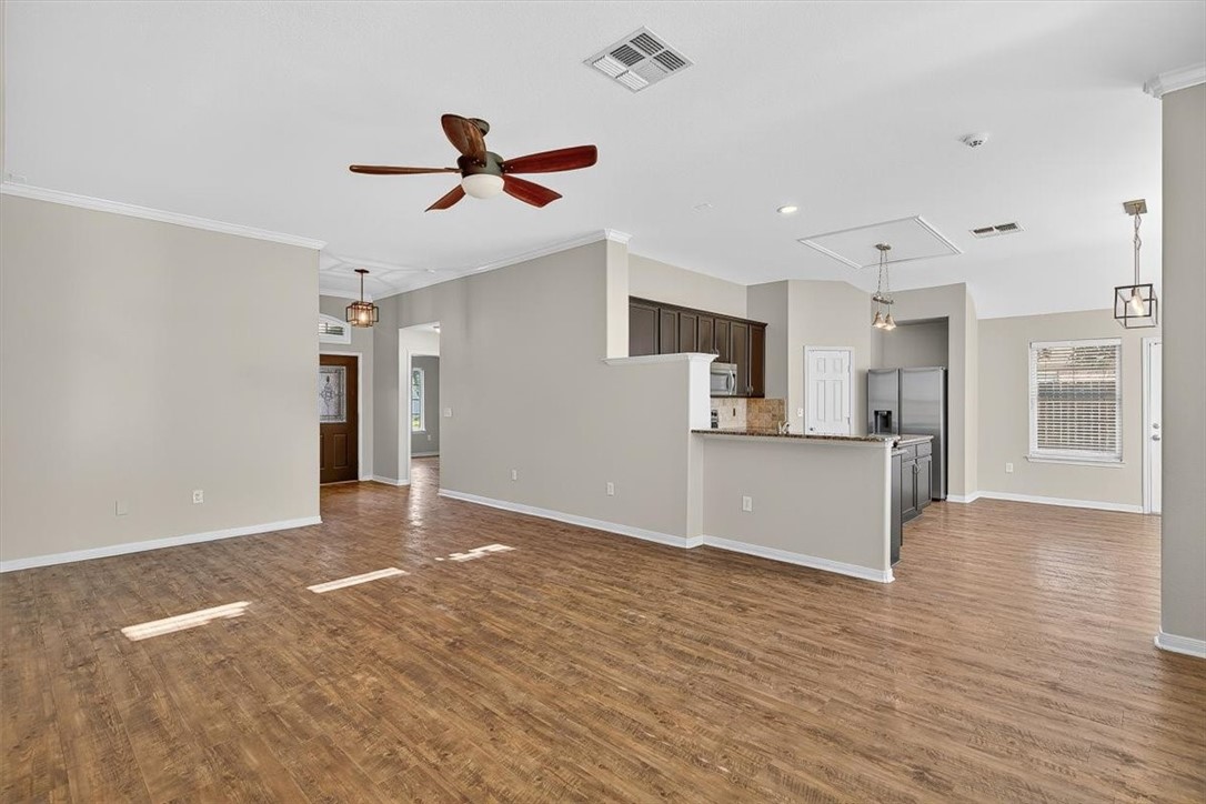 7506 Exeter Property Photo 7