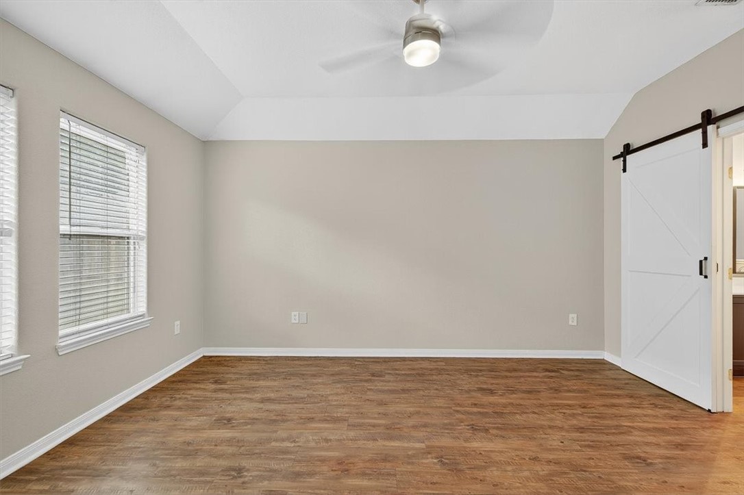 7506 Exeter Property Photo 19