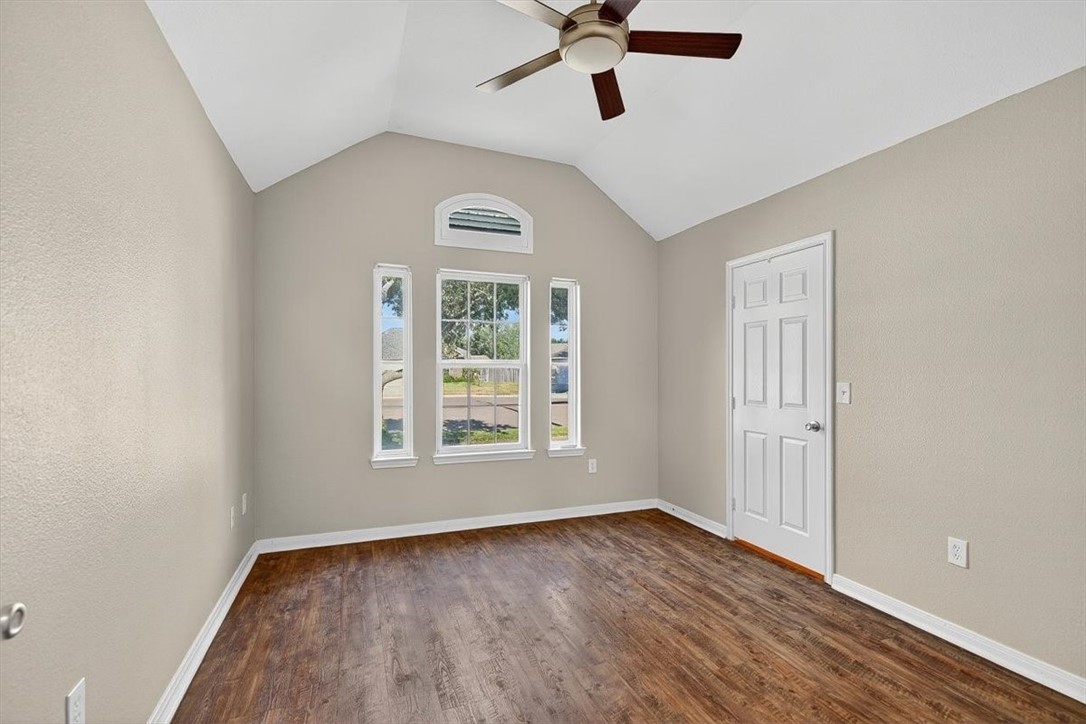 7506 Exeter Property Photo 29