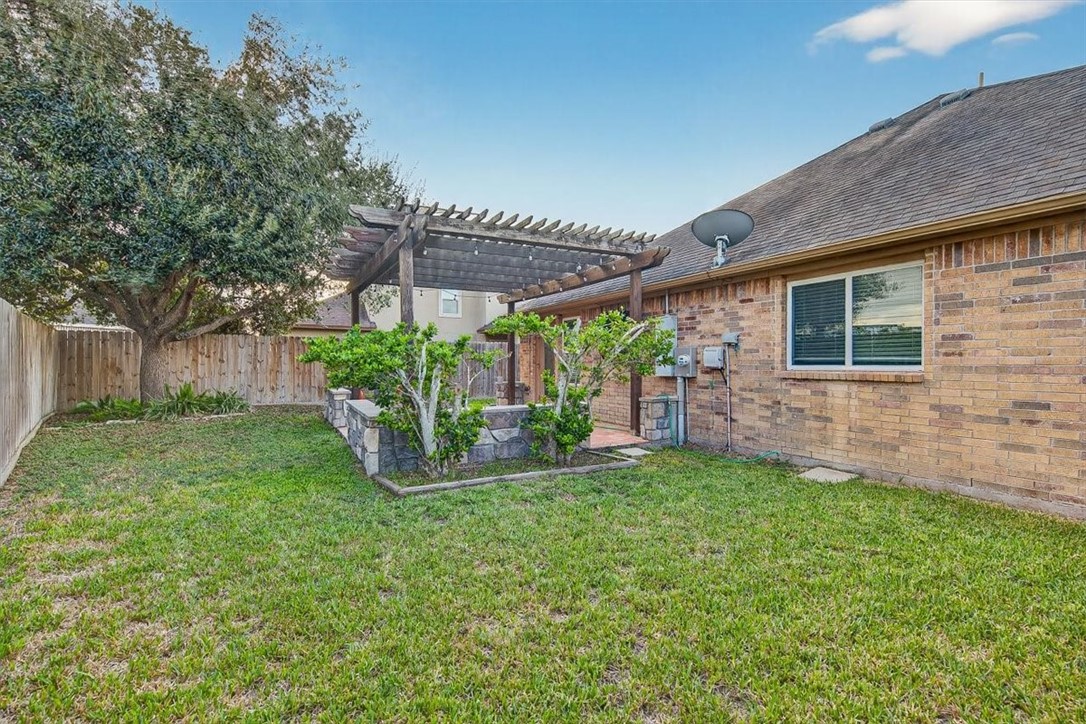 7506 Exeter Property Photo 36