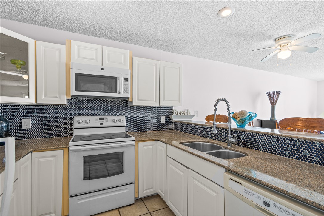 13953 Fortuna Bay Dr 8 Property Photo 7