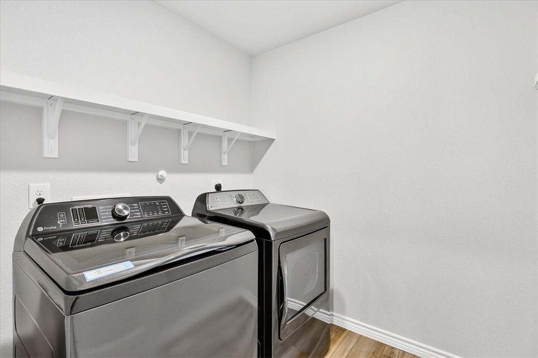 1118 Thames Chase Dr Property Photo 26