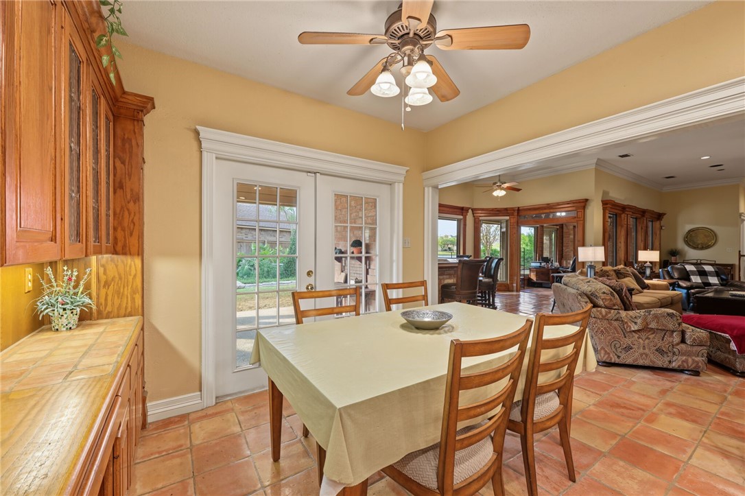 7629 Lake Bolsena Dr Property Photo 24
