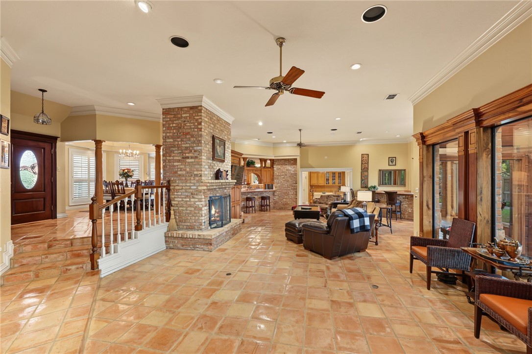 7629 Lake Bolsena Dr Property Photo 31