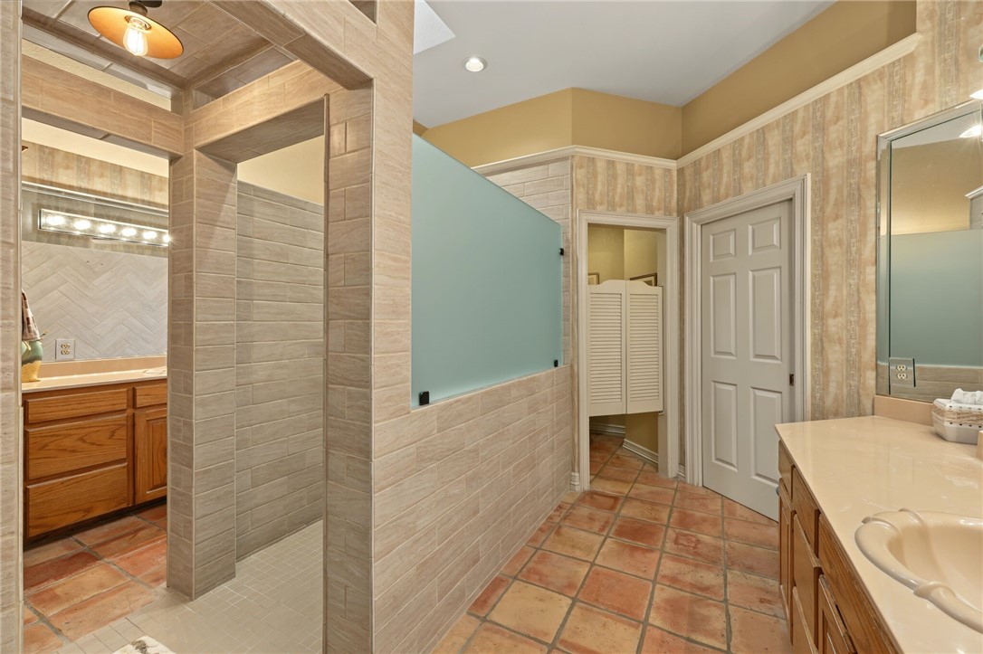 7629 Lake Bolsena Dr Property Photo 44