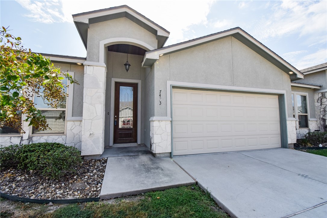 7433 Castille Ct Property Photo 3