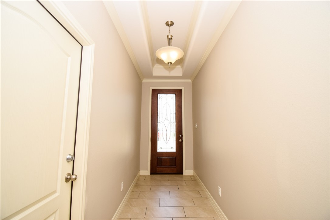 7433 Castille Ct Property Photo 6