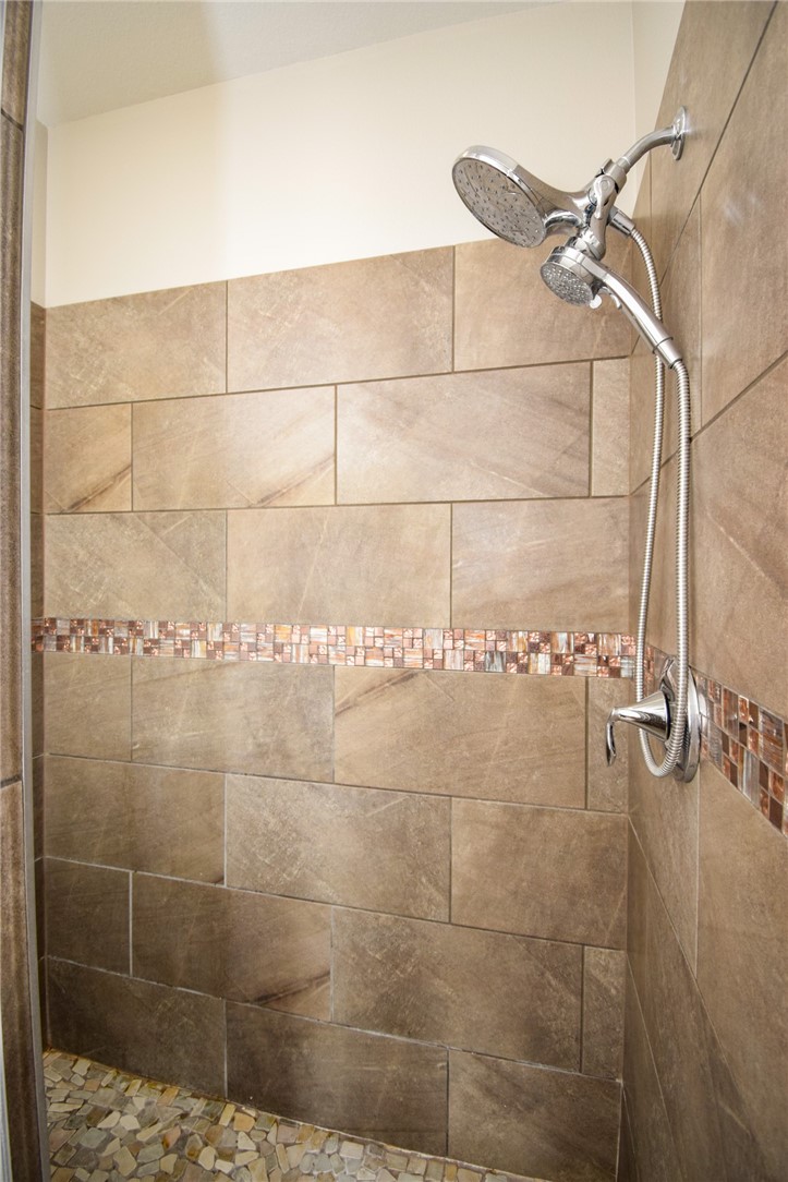 7433 Castille Ct Property Photo 25