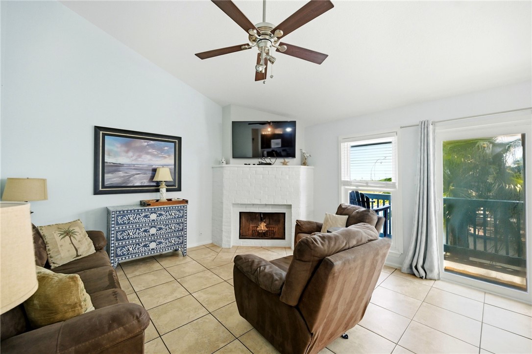 14434 E Cabana St 302 Property Photo 2