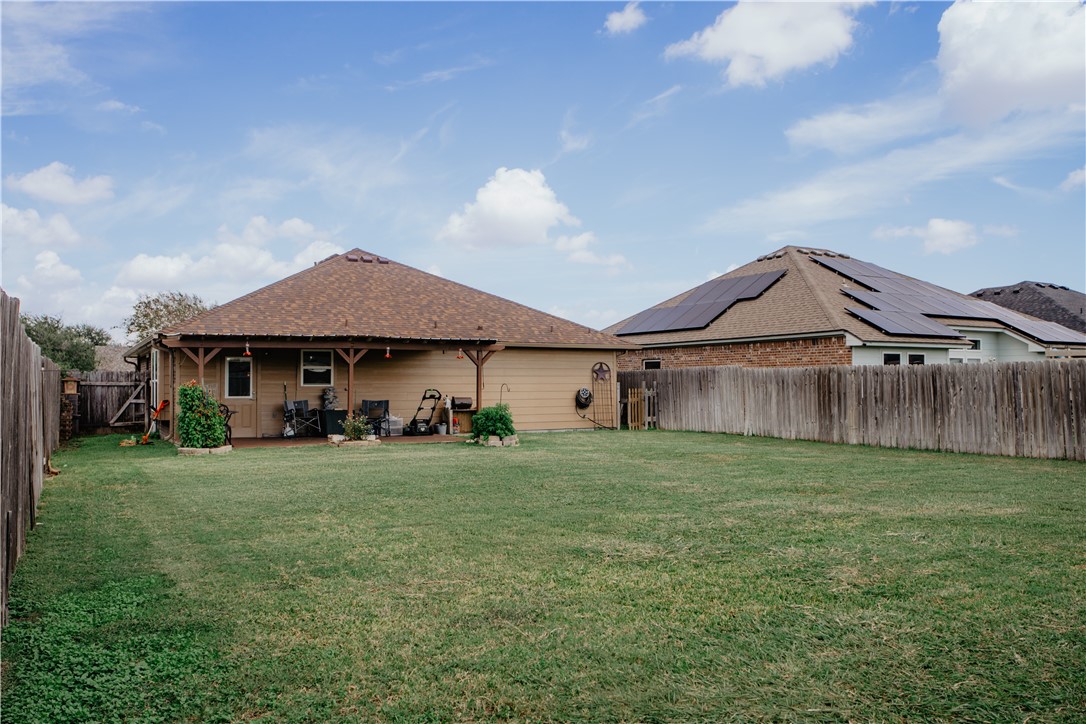 2114 Mendocino Dr Property Photo 6