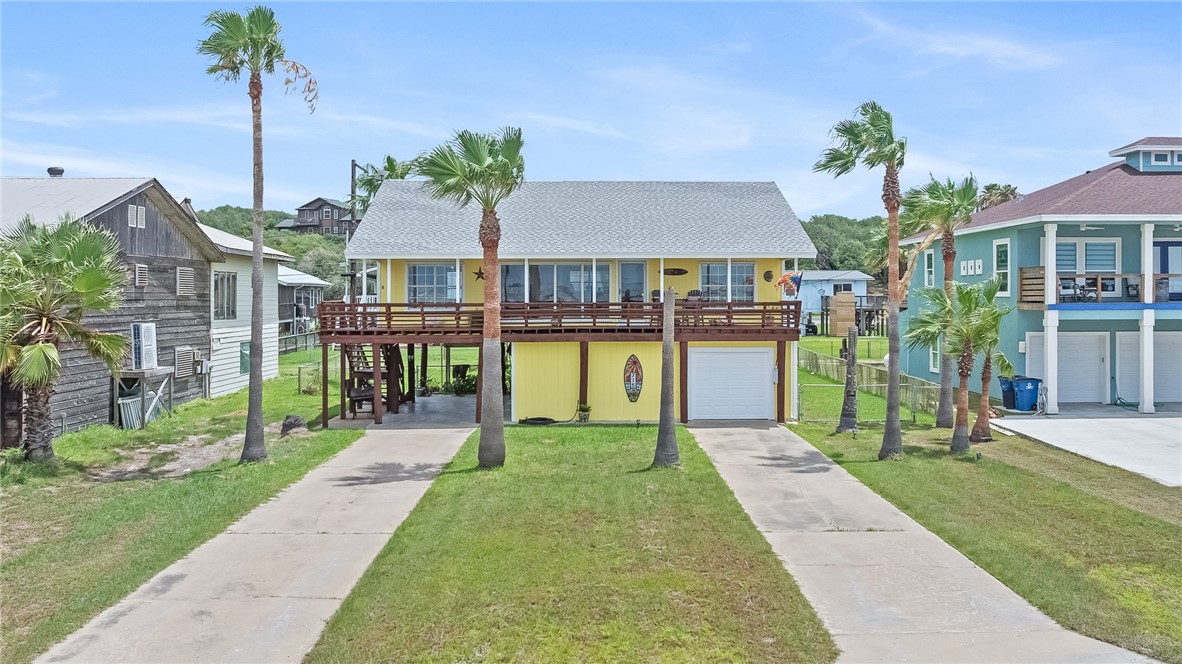 715 Bayshore Dr Property Photo 1